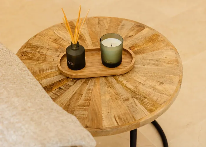 3-story Townhouse For 7, Newly Renovated, Terrace, Bbq, And Access In Arenal, Tatil Evi *