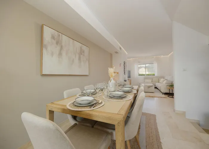 Tatil Evi 3-story Townhouse For 7, Newly Renovated, Terrace, Bbq, And Access In Arenal,